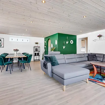Villa Cozy And Spacious Townhouse In Års