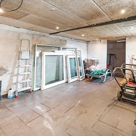 Cozy And Spacious Townhouse In *