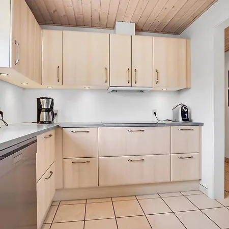 Cozy And Spacious Townhouse In * Års