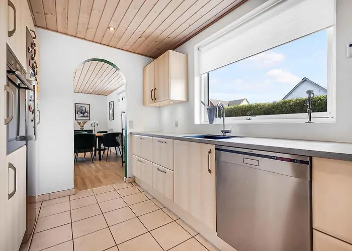 Villa Cozy And Spacious Townhouse In