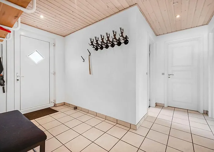 Villa Cozy And Spacious Townhouse In *