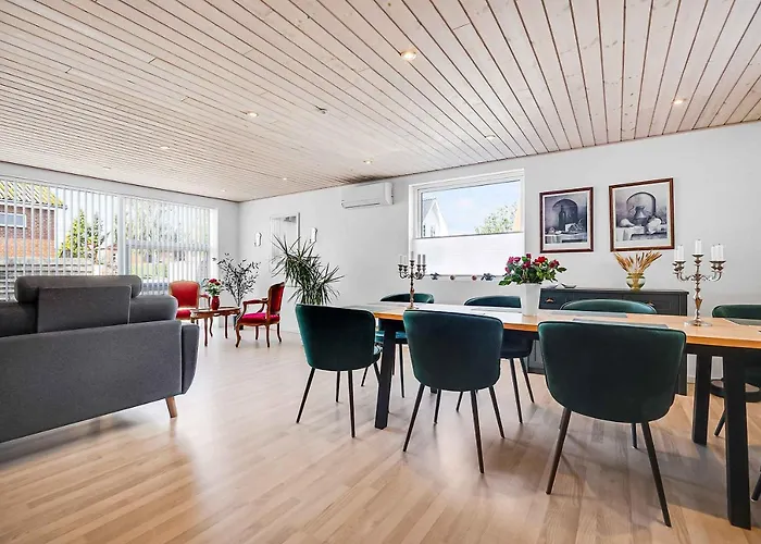 Cozy And Spacious Townhouse In Villa